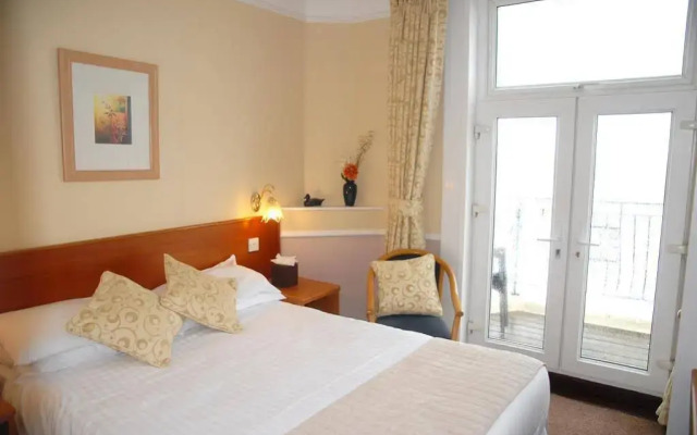 The Kingswood Hotel