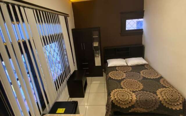 Hostal Roma