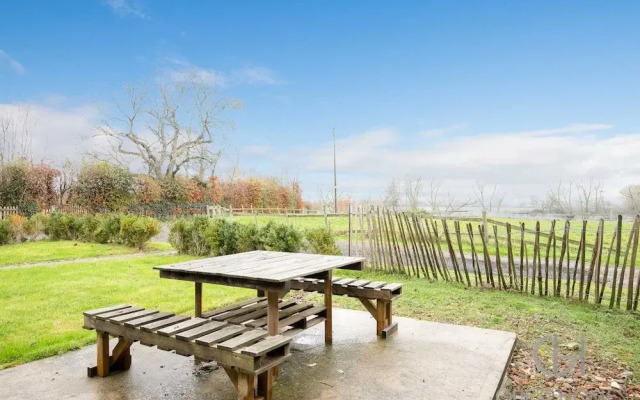 Host Stay Snodsbury Barn
