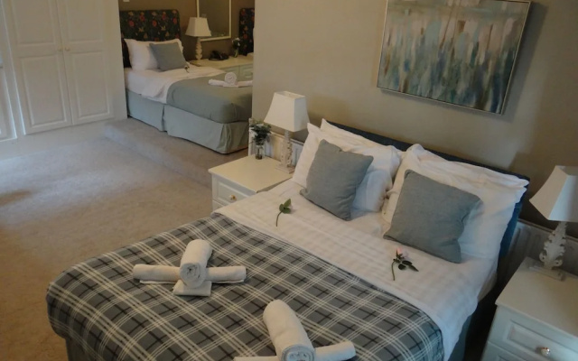 Plas Maenan Country House