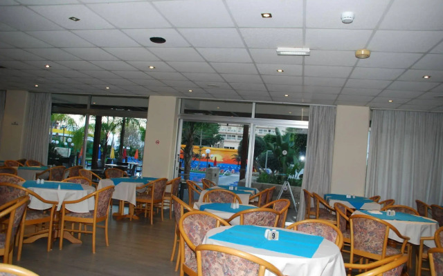 The Caravel Hotel