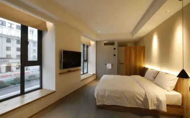 Ginkgo No.8 Homestay