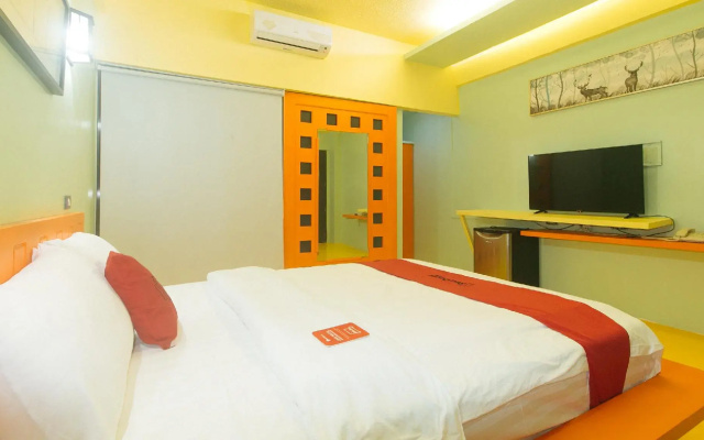At The Pad Hotel And Resort