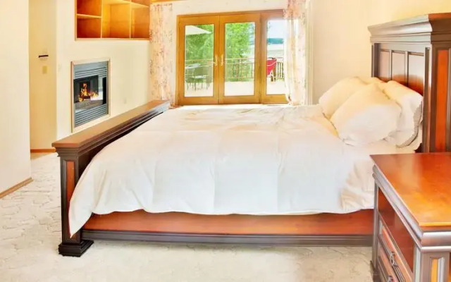 Rocky Bay Retreat