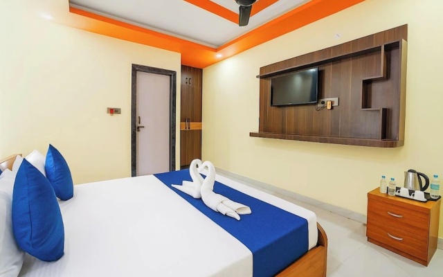 Hotel M-I-N-X Radhika Palace Ayodhya