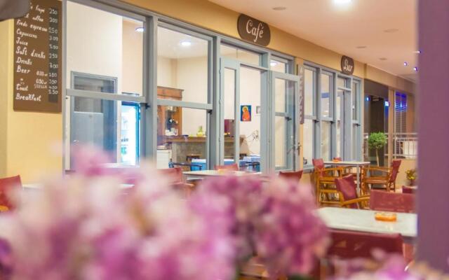 Hotel Grekas
