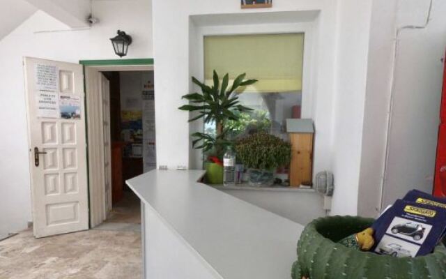 Fira Backpackers Place