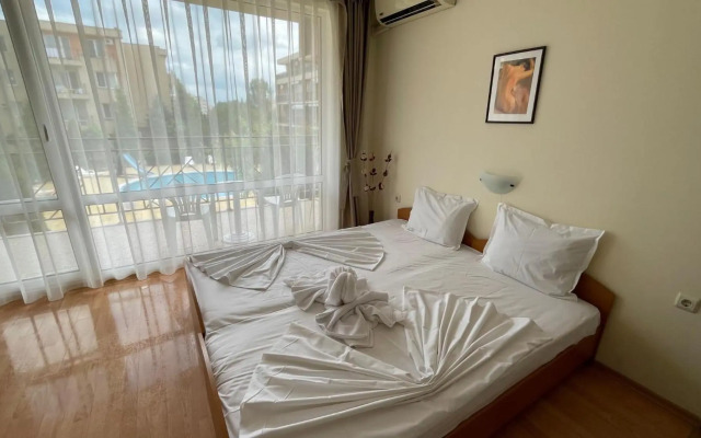 Large Studio Fort Noks Holiday 61