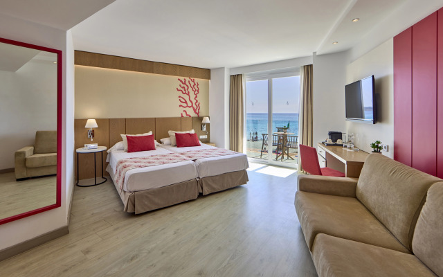 Universal Hotel Perla