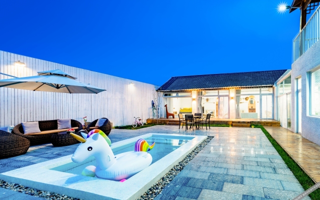 Floral Hotel·Beijing youmi courtyard Hotel(Yanqi Lake store)