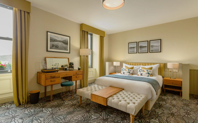 Riva Boutique Hotel & Restaurant