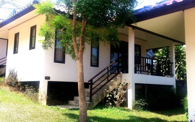 The W Villa