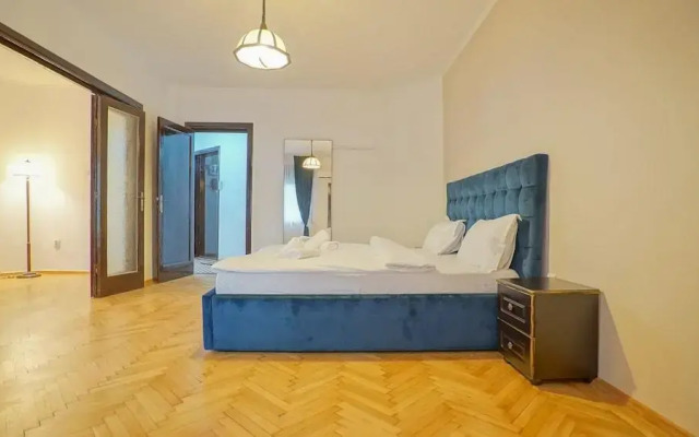 Cn2I Luxury Accommodation Cismigiu
