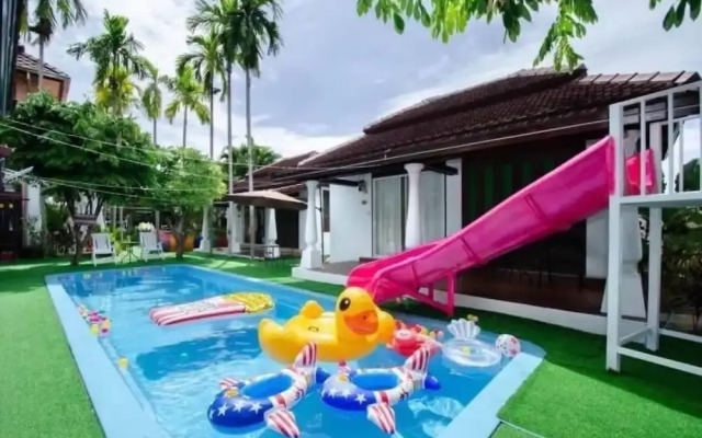 Karnie Cheer Pool Villa & Resort Pattaya