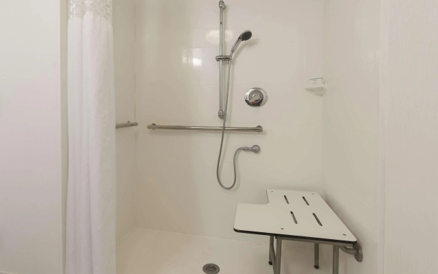 Hampton Inn by Hilton Milwaukee Northwest