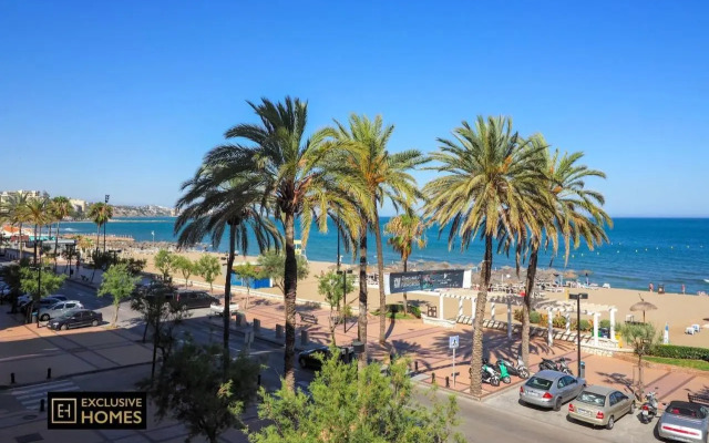 Estupendo piso en primera linea de playa; RONDA IV