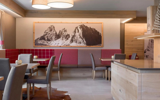 X Alp Hotel