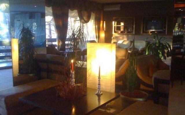 Bor Hotel