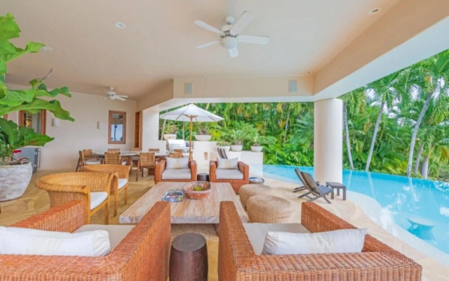 Villa Alamanda in Mexico City