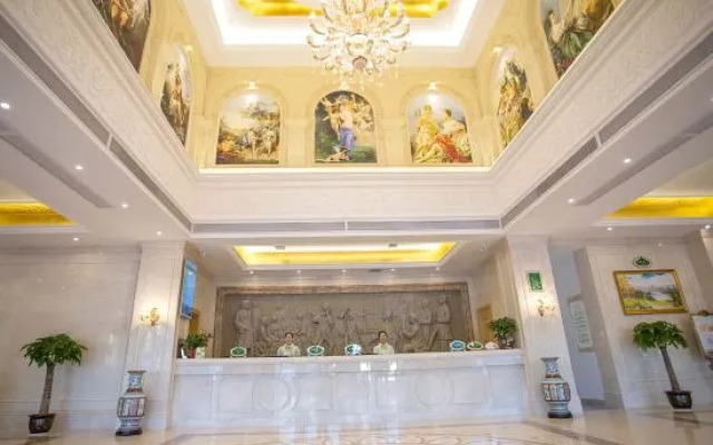 Vienna Hotel (Wuxi Railway Station Tourism Business and Trade College)