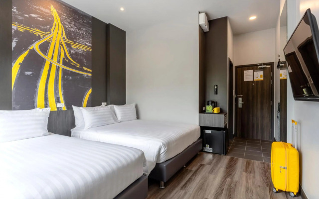 Sleep Mai Airport Lifestyle Hotel