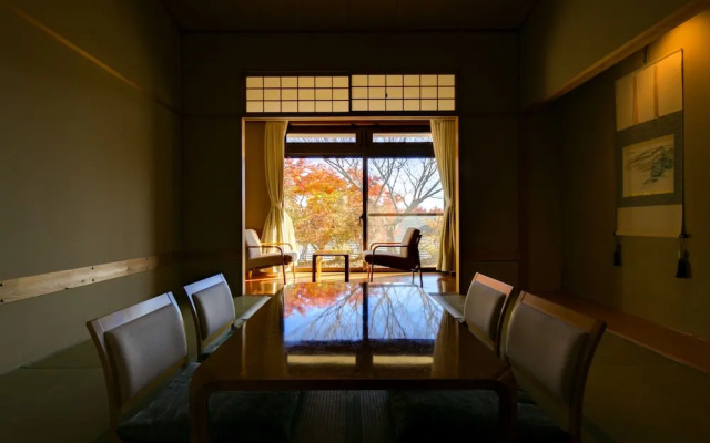 Forest Resort Conifer Iwabitsu