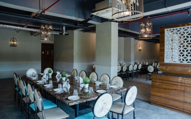 Oaktree Hotel