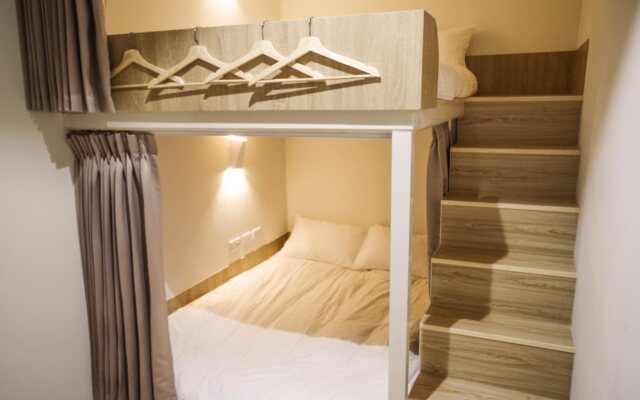 Paper Plane Hostel