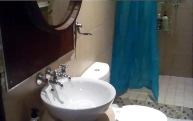 Bread & Barrel Bellville  Guesthouse