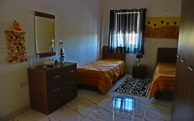 Stunning Views 4 Bedroom Penthouse in Marsaxlokk