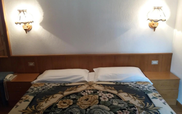 Hotel Ottoz Meublè