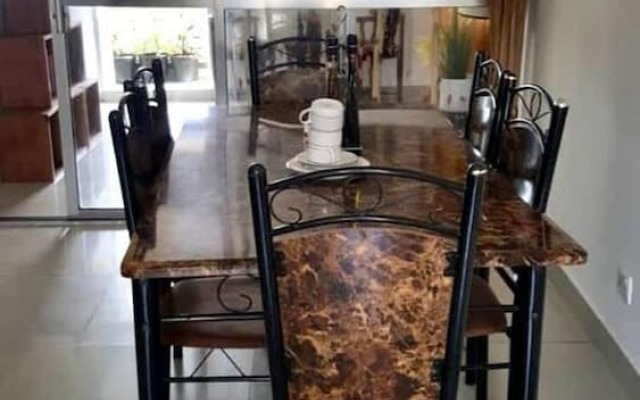 Beautiful 3-bed 2 Bath House at Spur Road Freetown