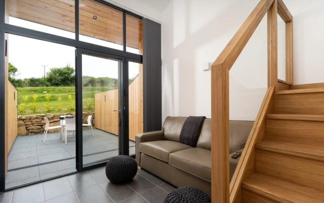 Mini Lodge in the Cornish Countryside