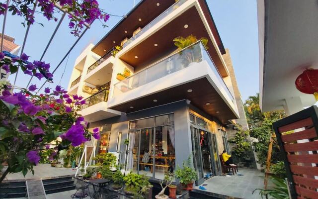 ChiChi House
