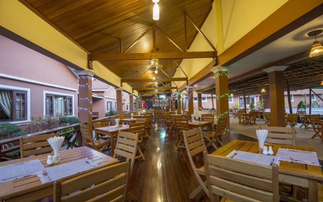 Rivertop Lodge