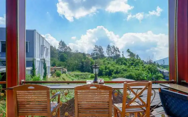 Urbanview Hotel Mountain Palace Kopeng – Outside – Getasan