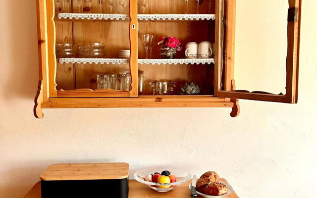 Wunderschöne Wohnung mit Balkon und Blick auf die Alpen