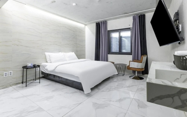 Incheon Seoknamdong Del Luna Hotel