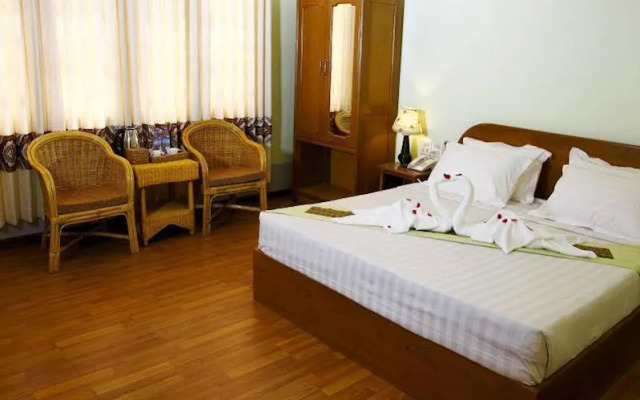 Sandalwood Hotel