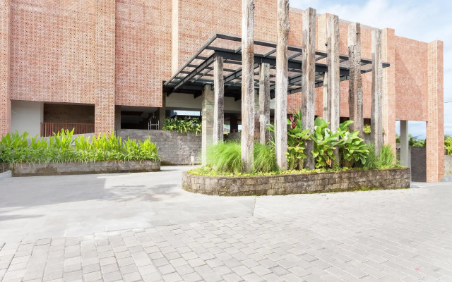 Swarga Suites Bali Berawa, Marclan Collection