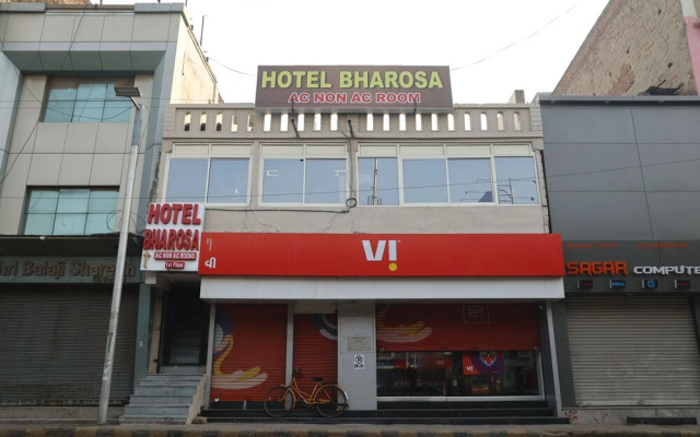 hotelImage