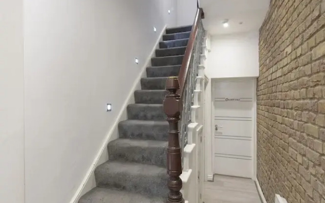 Rentaly London - Green Lanes - Studio 2