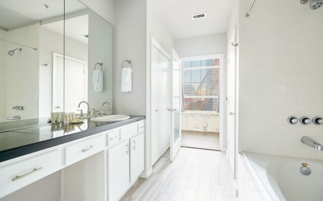 Reside Houston Dwntwn, Wyndham