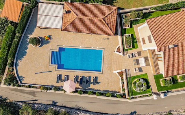 Villa Vilani Spa & Pool