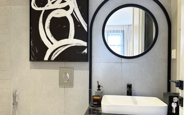 Ar Rabi H-10 Royal touch Balcony AG98