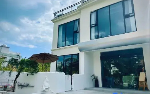 The Mountain Art House