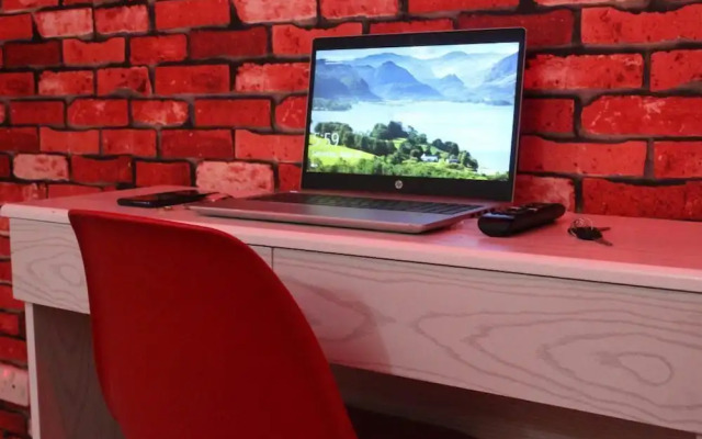 Hidden Gems Studio Apartments