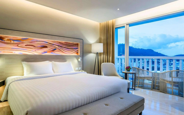 Novotel Phuket City Phokeethra Hotel