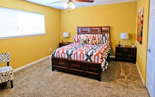4Bdrms 2Bath 6Beds - Med-Center MM-Park