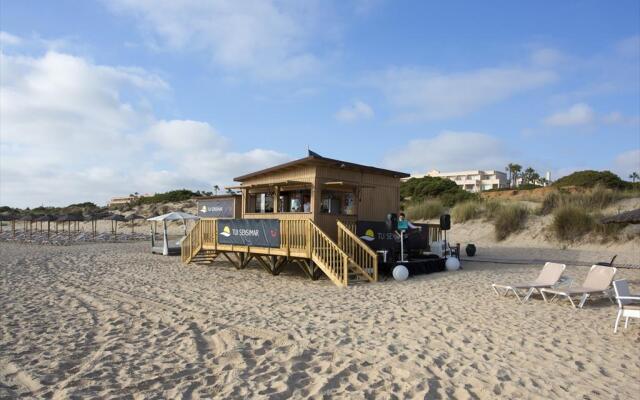 Hipotels Playa La Barrosa - Adults Only